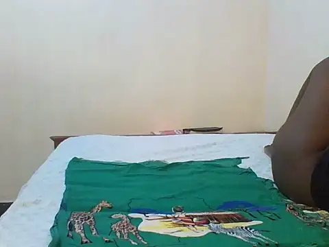 princess-cutie12 live cam on StripChat