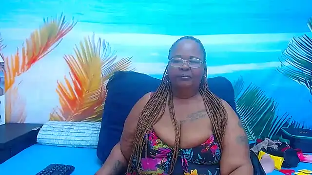 MatureMilfxxx live cam on StripChat