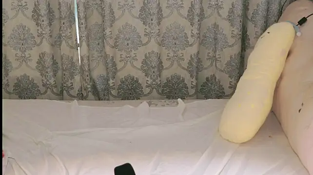 xiaolaopo live cam on StripChat