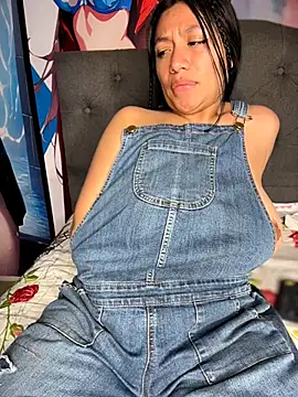 Im_Little live cam on StripChat