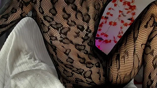 Ice_Strawberry live cam on StripChat
