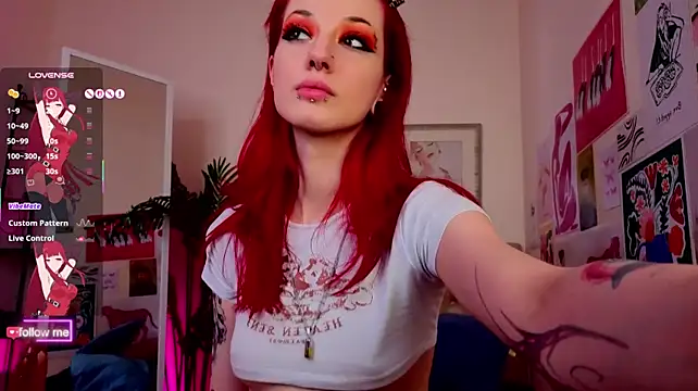 GinaSpicey live cam on StripChat