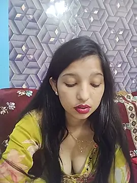 Queen_Rosyy live cam on StripChat