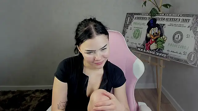 Nikki_doll