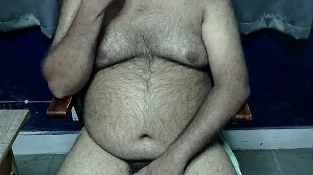 hairysubcub_70 live cam on StripChat