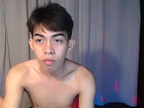 urhotsilverboy (Ask my age) - no cum for almost 4 days