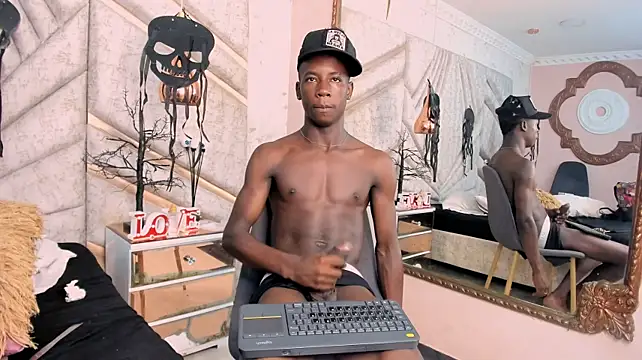 smithbonilla (M twink) - cum shot