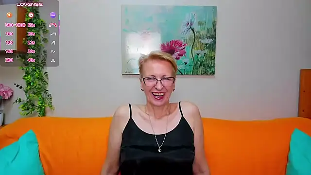 iamyourdream89 live cam on StripChat