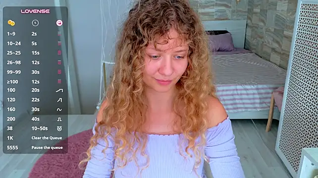 Milounee live cam on StripChat