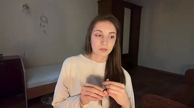 CortneyMontaluo live cam on StripChat