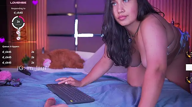 Lauroberts7 webcam