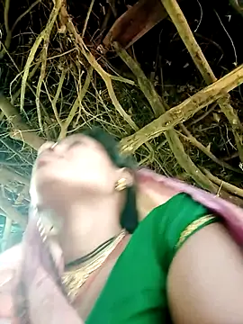 Lavanya_hot