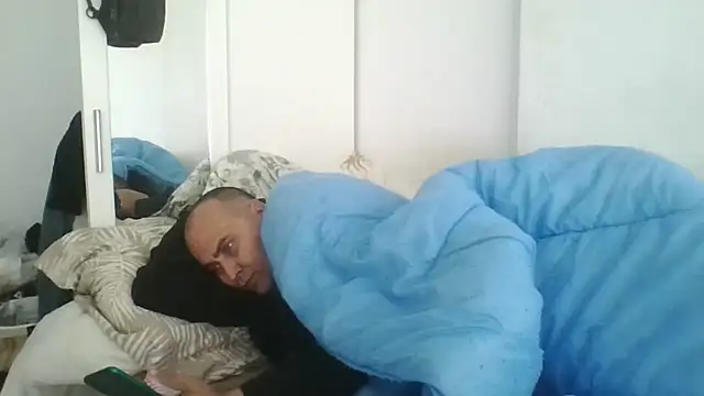 vitalik66679 live cam on StripChat