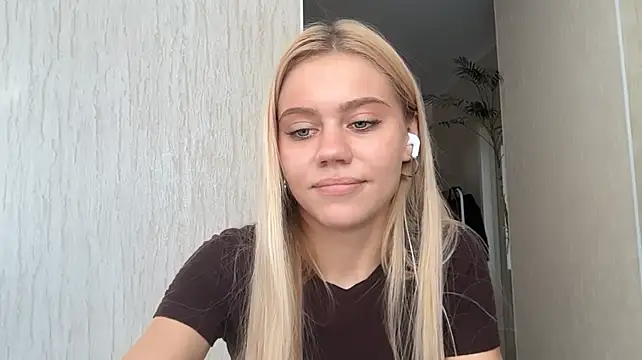 Glamorforyou live cam on StripChat