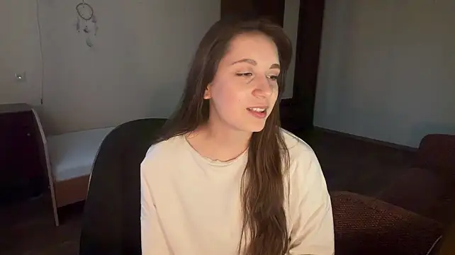 CortneyMontaluo live cam on StripChat