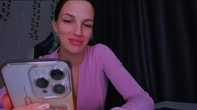 KarlaSim live cam on StripChat