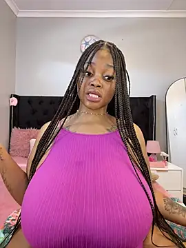 Webcam en directo de la tetona Yung_Missy
