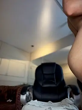 SHARONN____ live cam on StripChat
