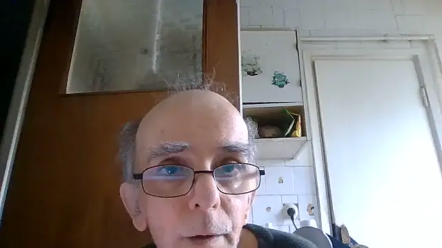 mariusica1@xh webcam