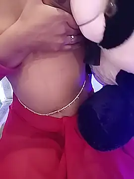keira-knightley_ (F young) - Teddy 🧸 on ride with dress
