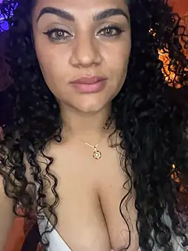 VioletaShadow live cam on StripChat