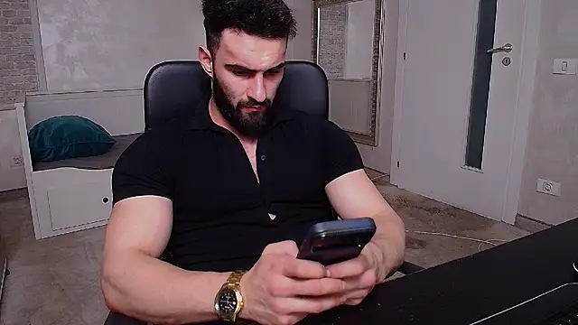 MicahLane live cam on StripChat