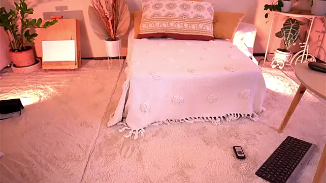 pureelliex (F young) - Undress me and turn me ON
