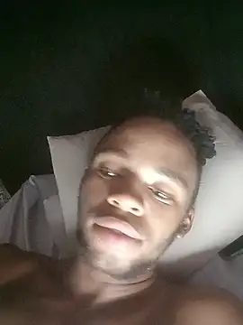 HandsomeBoy990 on Stripchat