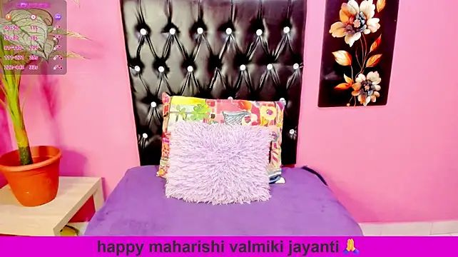 INDIANFLAME live cam on StripChat