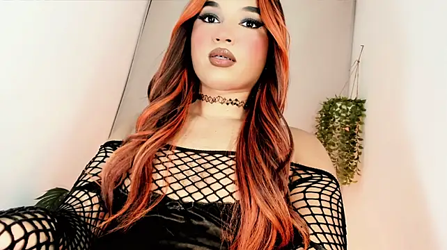 Model: misstreslatin