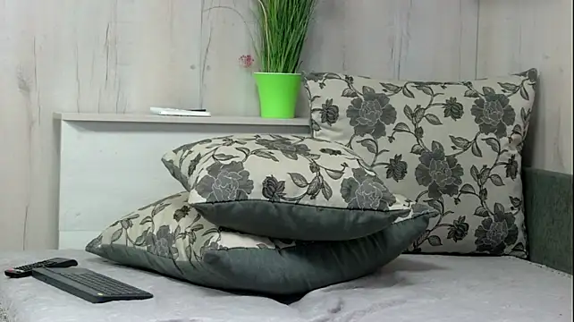 ireneshine_'s live room
