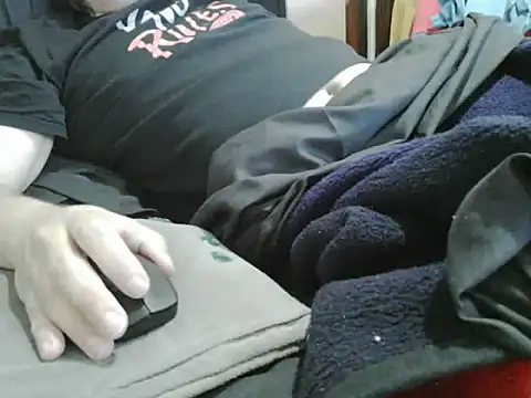 messi_syssy live cam on StripChat