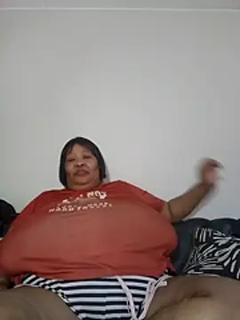 nancy111 live cam on StripChat