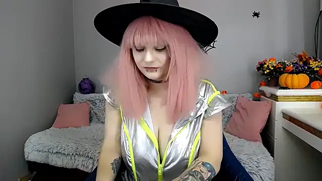 Estheri live cam on StripChat