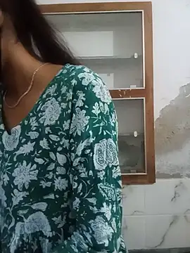 HOT_VASHU