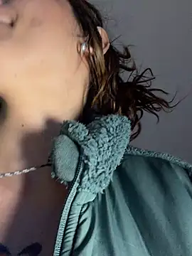 HotAlana_ webcam