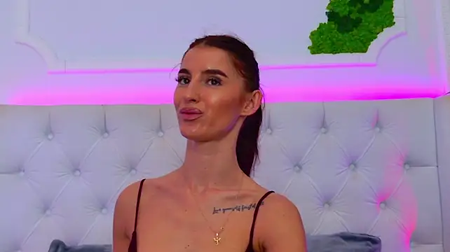 ElisaCharm