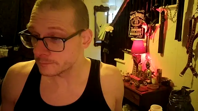 MasterDaddyCool live cam on StripChat
