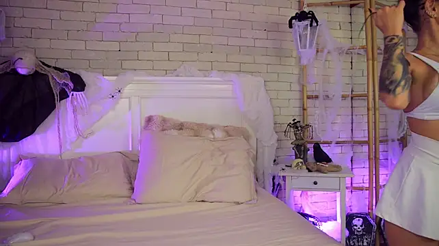 AhhMia live sex cam