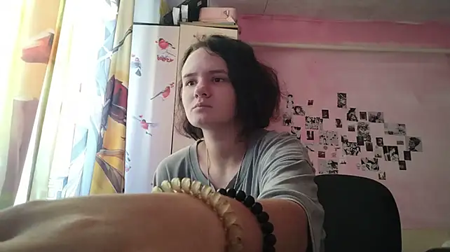 kieraterlecki's live room