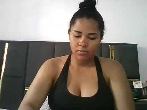 aleixane live cam on StripChat