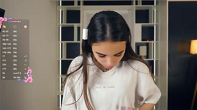 CourtneyBasbas live sex cam