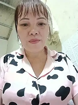 Sana-vn live cam on StripChat