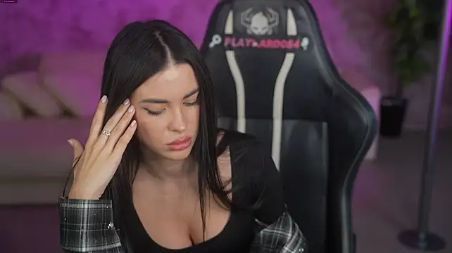 Tina_Breeze