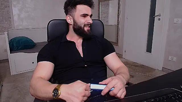 micahlane (M young) - support me to compete , I m a bodybuilde
