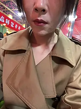 eva10069 (F milf) - 💃坝坝舞广场茶座激情全裸上半身