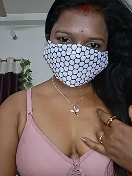 Hotty_Priyanka webcam