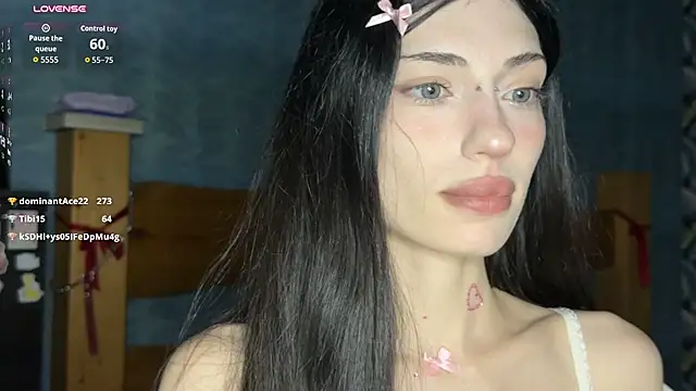 Milkassi_li live cam on StripChat