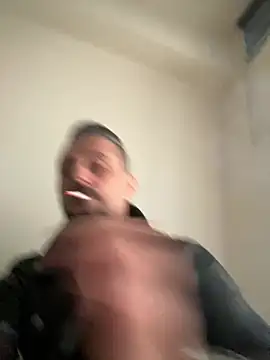 InsaneMattt live sex cam
