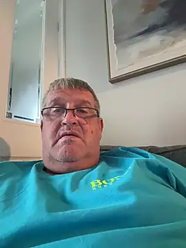 Daddystrokes4u live sex cam